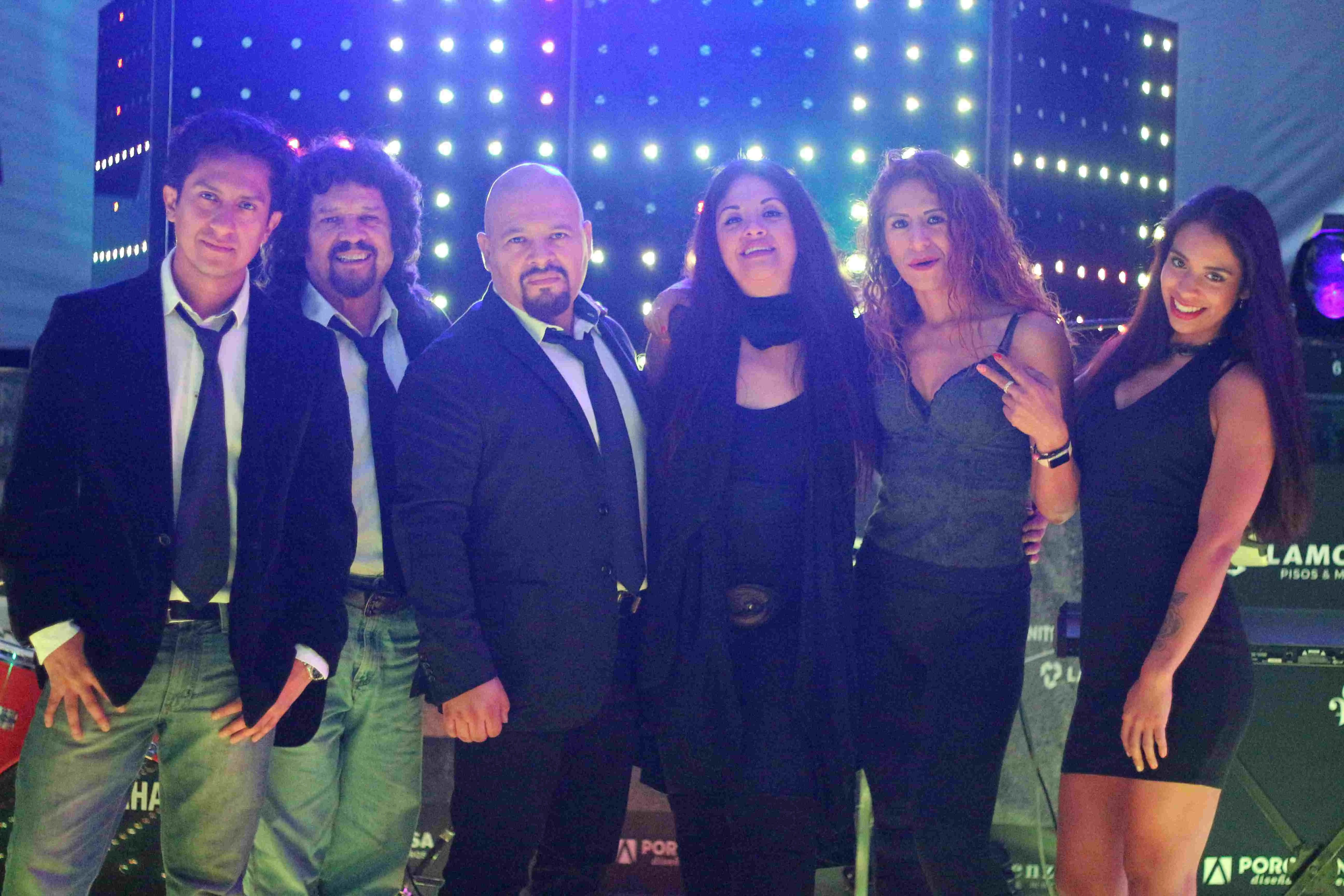 Grupo musical La Célula en XV años