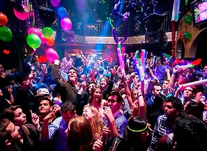 Grupo musical versátil para fiesta